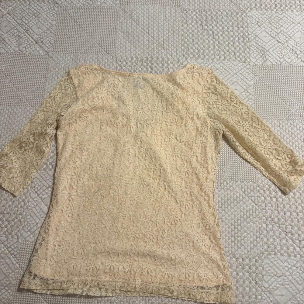 Y2K Creamy Yellow lace blouse - Picture 5 of 5